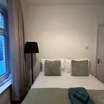 2Bd Minimalist Soho&Covent Garden Escape
