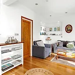 Chic & Central One Bed Flat