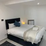 Nice Bell Street 2 Bedroom Flat A