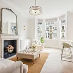 Chic Earl\'S Court Getaway