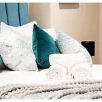Serene Bliss: Perfect Studio For 2