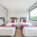 Roomspace Serviced Apartments -Oasis Way