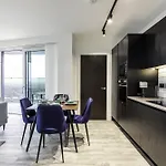 North Acton XII - 2 Bedrooms - 2 Bathrooms - Balcony