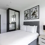 North Acton X - 2 Bedrooms - 2 Bathrooms - Balcony