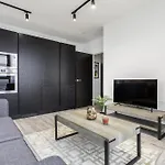 North Acton II - 2 Bedrooms - 2 Bathrooms - Balcony