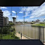 Canary Wharf Stay Modern 1Br Fast Wifi & Balcony Views