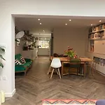 Stylish Central London House With Many Toys And Games