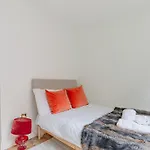 Luxuriously Curated 4Bd Home Stoke Newington
