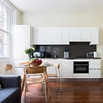 Superb One Bedroom Apartment In Soho
