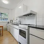 Spacious 1-Bed Apt In Islington