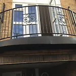 Modern Tower Bridge 3Br House