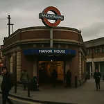 Spacious 2-Bedroom Flat In London - F3