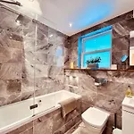 Lrg Stunning 5Bd Crouchend House
