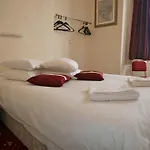 Five Kings Hotel
