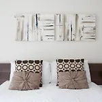 Bezier Apartments