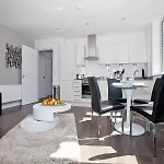One White\'S Row Apartments