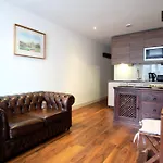 Octavia House Apartment