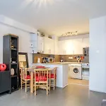 Quality Stylish Flat In Russell Square