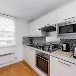 Apartment Near Harrods
