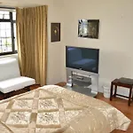 Tali\'S House