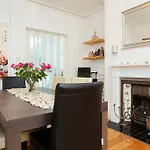 Veeve - Homely Hammersmith