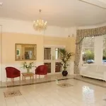 Barkston Gardens Hotel