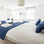 Westminster Apartment