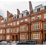 Knightsbridge Apartments