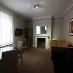 Flat 2 Broad Court