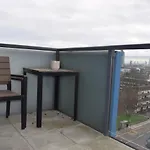 1 Bedroom Flat In Lewisham With A Balcony View Of The Shard