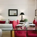 The Chelsea Cathcart Lodge