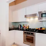 Bright Gratton Road Apartment