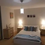Royal Crossharbour Apartment