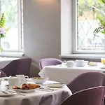 Antoinette Hotel Wimbledon