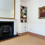 Veeve - Sloane Square Hideaway