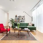 3 Bedroom Warehouse-Style Apartment In Balham