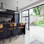 Ardilaun Road By Onefinestay