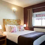Antoinette Hotel Wimbledon