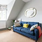 Delightful 1 Bed Apartment In Shepherd\'S Bush