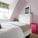 Delightful 1 Bed Apartment In Shepherd\'S Bush