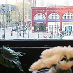 Sabellis House - Moments From The Big Ben