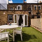 The Armadale Road Residence