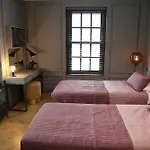 Paddington Rob-Roy Executive Suites
