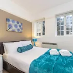 Club Living - Liverpool St. Apartments