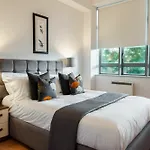 Smart City Apartments - City Road