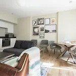 The Mayfair Parade - Trendy 1Bdr