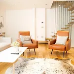 The Holborn Lights - Modern 3Bdr Home With Rooftop Terrace & Garage