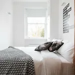 0m² 3 slaapkamer, 1 privé badkamer Appartement in Notting Hill