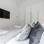 Carnaby Inn Apartment