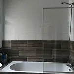 103 Rooms
